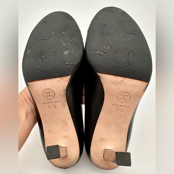 Chanel Collection Black Leather Satin Cap Toe Metal Ruler Heels Pumps EU37.5 US7 - Picture 8 of 12